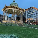 아파트 Modern And Airy In Center