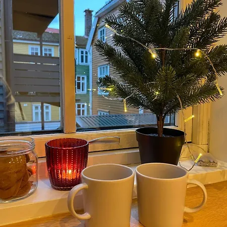 Modern And Airy In Center Апартаменти Берген