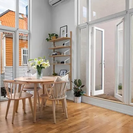 Leilighet Modern And Airy In Center *