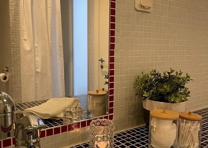 Modern And Airy In Center Apartamento